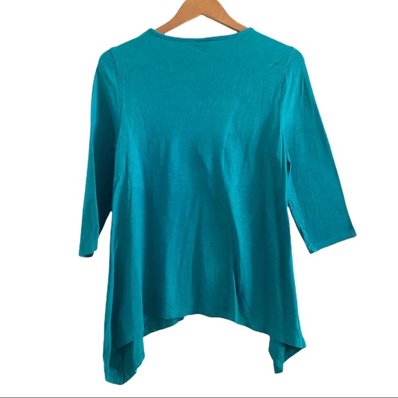 Chico’s Green 3/4 Sleeve Lace Up Shark Bite Top 1P - Picture 2 of 5